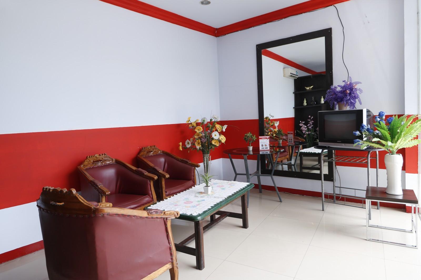 Reddoorz Plus @ Samratulangi Manado Ngoại thất bức ảnh