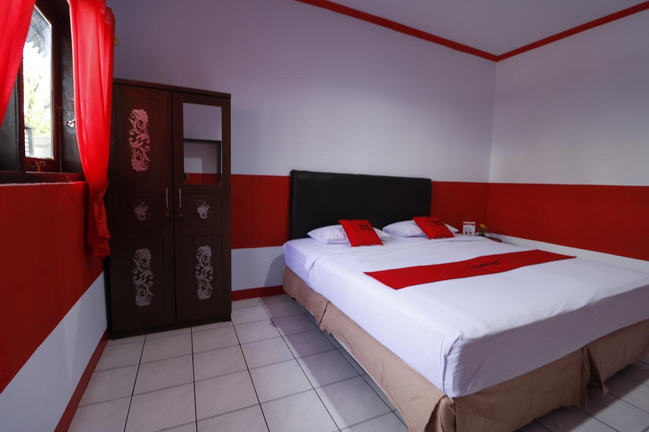 Reddoorz Plus @ Samratulangi Manado Ngoại thất bức ảnh