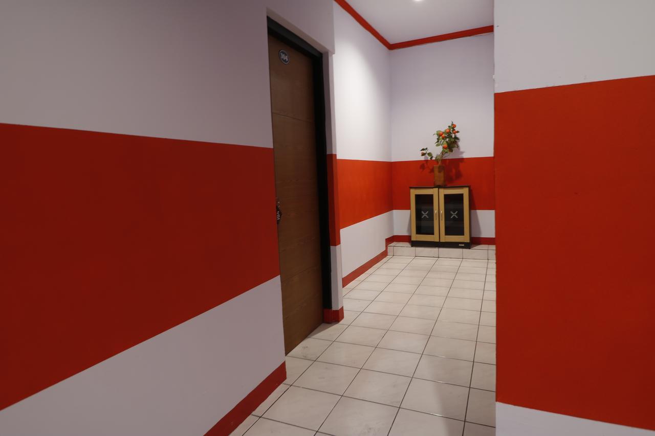 Reddoorz Plus @ Samratulangi Manado Ngoại thất bức ảnh
